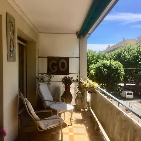 Antibes, Super 2p, 70m2 , Clim, Terrasse *